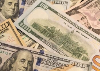 Abinader asegura que el precio del dólar está bajo control en la República Dominicana