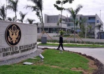 Embajada EE.UU. en RD Elogia Clima de Inversión Confiable: ¡Tu Capital Seguro!