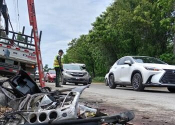 4 Muertos, 4 Heridos: Brutal choque de camioneta en Santiago deja adolescentes destrozados.