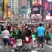 ¡La Fuerza Latina se Toma Nueva York! Artistas se Unen para «Latinos en Times Square» este Martes