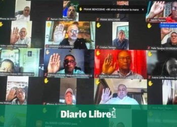 Leonel juramenta en asamblea virtual a nueva Dirección Central de FP