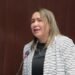 Diputada de Santiago estalla en lágrimas por brutales asesinatos de jóvenes a manos de la Policía Nacional