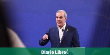 Abinader le «lee la cartilla» a todos los funcionarios