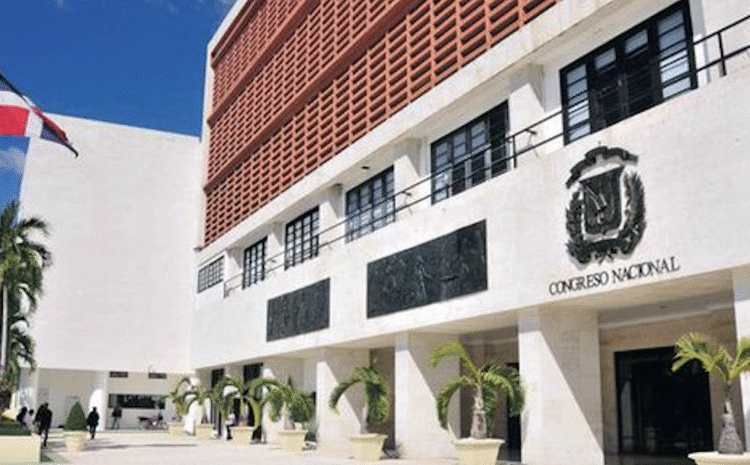 Artículo 767 del Código Civil sobre Herencia Conyugal ¡Fuera de la Ley!