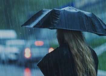 Tormenta tropical a la vista: 21 provincias en alerta por lluvias intensas