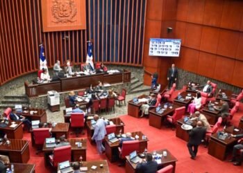 ¡Inaudito! 85 días y el Senado AÚN retiene Ley de Residuos Sólidos al Presidente