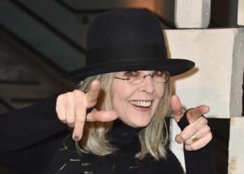 Diane Keaton Al Descubierto: Sus Libros, Moda Inolvidable y el Secreto de su Vino Helado