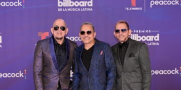 ¡Dominicanos Conquistan la Alfombra Azul de los Latin Billboard 2025!