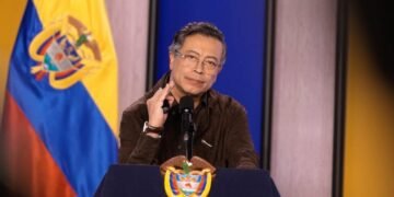 Petro Destituye en VIVO a Viceministro de Agua y Desata Tensión Máxima en el Gabinete