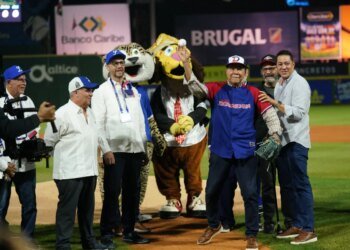 ¡Béisbol RD: Arranca temporada ÉPICA con ceremonia MAGNA y tributo legendario a Juan Marichal