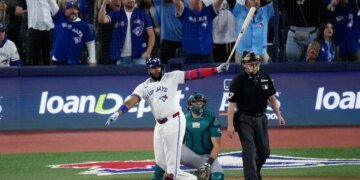 ¡Juego 7! Poder de Vladdy Jr. y pitcheo de Yesavage mantienen vivos a Blue Jays