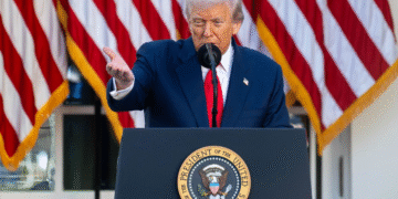 Trump habría aprobado operaciones encubiertas de la CIA en Venezuela ante crisis política