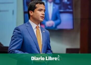Omar Fernández: ¡Fuera impuestos a salarios de hasta RD$52,000!