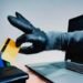Mientras el Fraude Digital Desciende, el Fraude de Identidad se Dispara: ¡Atención País!