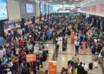 Avalancha de Visitantes Dispara +500 Vuelos de Emergencia al País