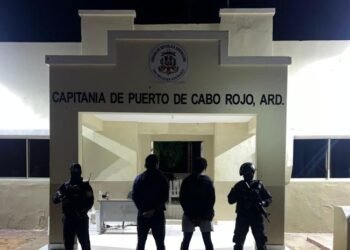171 paquetes de presunta droga: Apresan a dos hombres en Pedernales