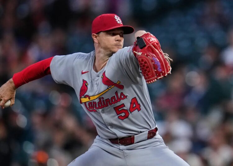¡Bomba! Sonny Gray Refuerza a Medias Rojas para Fortalecer su Rotación