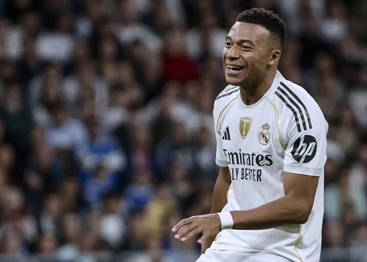 Mbappé reescribe la historia: 400 goles más joven que Messi y Cristiano