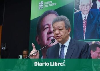 Leonel Fernández exige indexación salarial: ¡Que tu dinero no pierda valor!