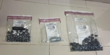 138 Bolsitas de Cocaína: Detienen a Mujer en AILA con destino a Francia