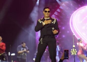 Raulín Rodríguez Incendia el Cibao: Dos Noches de Bachata Épica en la Gran Arena