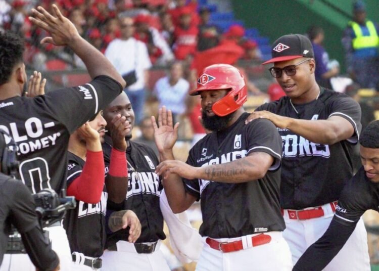 ¡Histórico! Leones Destronan Gigantes y Se Apoderan del Cuarto Lugar