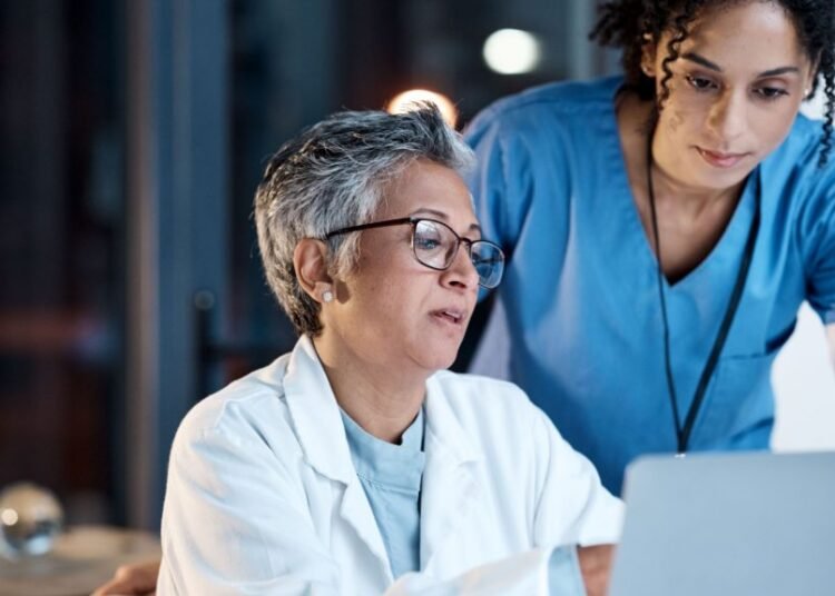 República Dominicana: Personal de salud extranjero, casi ausente