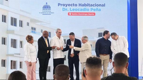 Waldo: Abinader, en la cima del respaldo médico