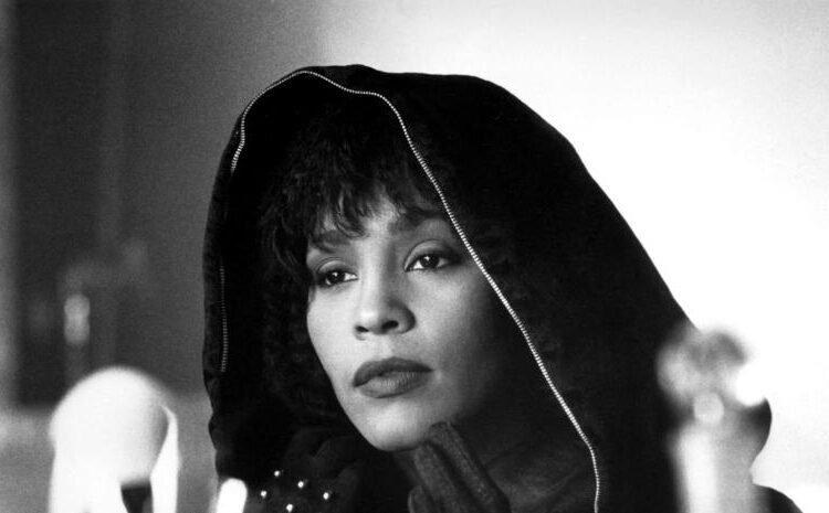 Histórico Grammy: Santana, Cher y Whitney Houston, homenajeados con Mérito Especial