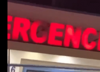 Policía detiene a asaltantes en Emergencia de clínica: Dos jóvenes asaltaron a dos personas en Los Alcarrizos