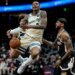 Giannis DOMINA y Bucks Ganan 112-110 a Hawks en Final de Infarto