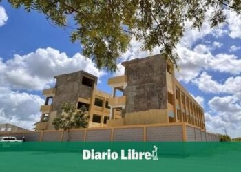 Abinader devuelve ley clave que ordena pago millonario a contratistas
