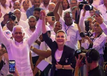 Ricardo de los Santos asume la dirección de campaña presidencial de Carolina Mejía en el PRM