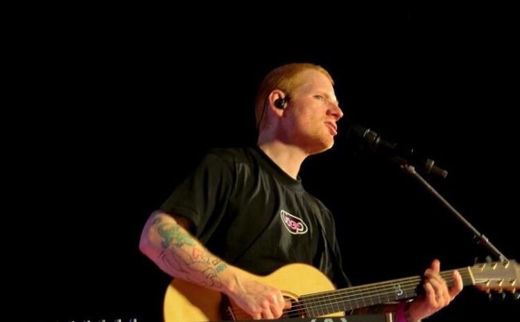 Ed Sheeran rompe el silencio en Filadelfia y tacha de catastrófica la situación en Gaza