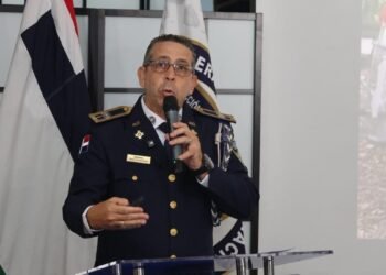Policía investiga el ataque a Julián Oro Duro y la trágica muerte de su esposa en Santo Domingo