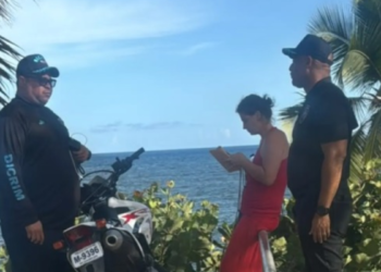 DICRIM investiga robo a pareja de ambientalistas checos en el Malecón de Santo Domingo