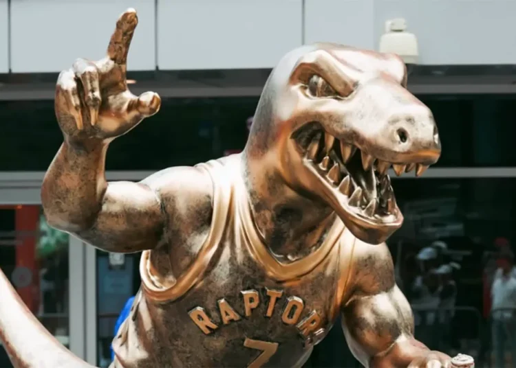 Kyle Lowry recibe el máximo honor: Los Toronto Raptors retiran su emblemática camiseta número 7