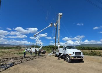 Avanza la Circunvalación de Navarrete tras concluir desvío clave de línea eléctrica de la ETED