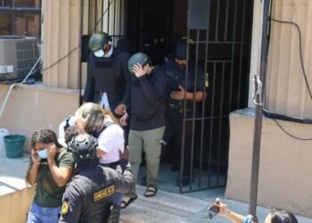 Escándalo en SeNaSa: facturas a médicos muertos y ginecología a hombres destapan millonario fraude