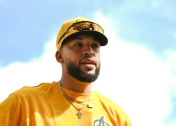 Luis Liberato cumple el sueño de su familia y se une a las Águilas Cibaeñas en la LIDOM