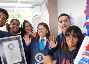 Republica Dominicana rompe Record Guinness con 500 horas de lectura continua