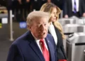 Donald Trump arremete contra periodista de CNN durante su llegada a la ONU