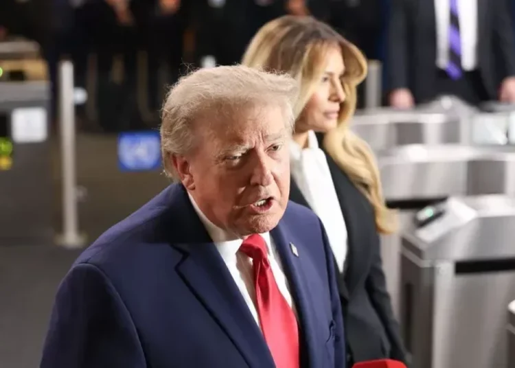Donald Trump arremete contra periodista de CNN durante su llegada a la ONU