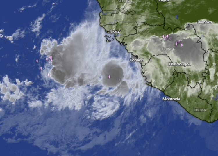 Indomet vigila de cerca onda tropical en el Atlántico con potencial de desarrollo