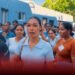 Decenas de mujeres abarrotan la Policia Nacional en busca de una oportunidad de reclutamiento