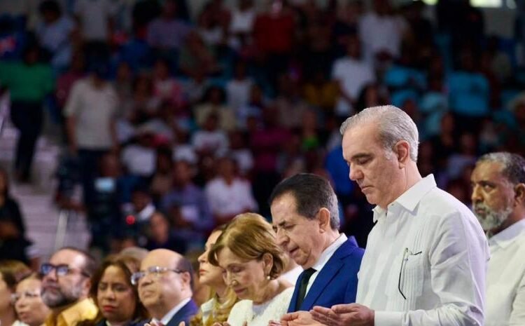 El Gobierno pasa y Dios permanece: El mensaje viral de Luis Abinader en el Día Nacional de la Biblia