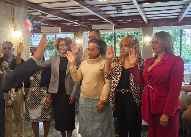 Radhamés Jiménez critica abandono del Gobierno a la diáspora pese a récord en remesas