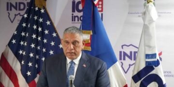 Chu Vásquez respalda aspiraciones presidenciales de Carolina Mejía en el PRM para 2028