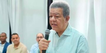 Leonel Fernández afirma que la ola de violencia en el país ha desbordado al Gobierno