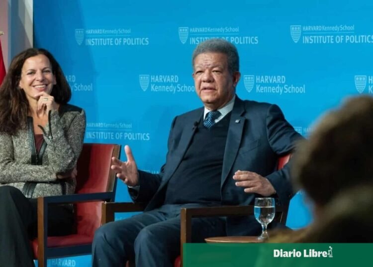 Leonel Fernandez afirma en Harvard que ningun pais puede gobernar el mundo y defiende el rol de la ONU